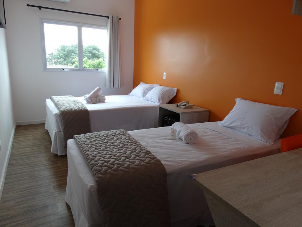 sempreHotel Três Lagoas Exterior foto